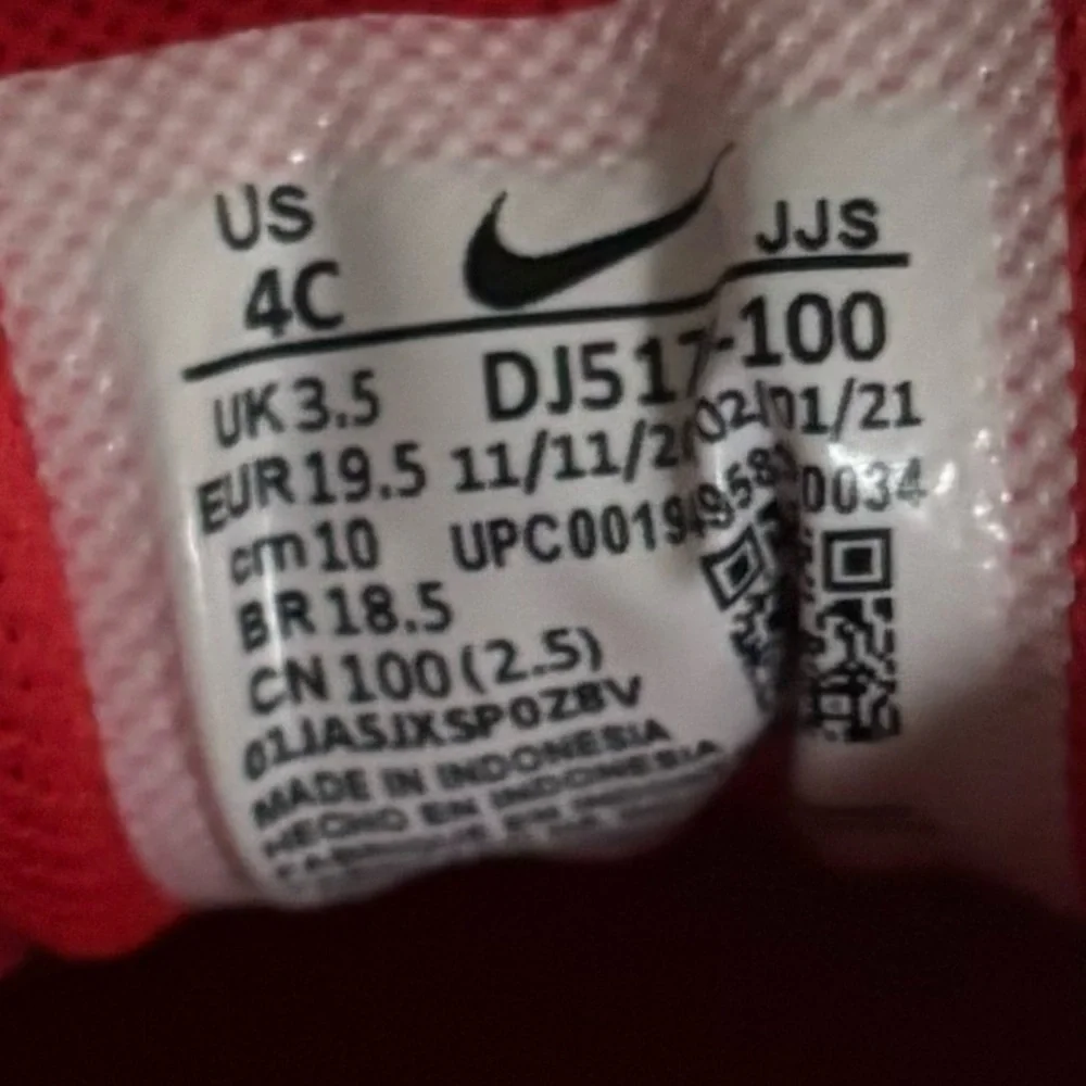 Nike Air Max 90 Size 4C